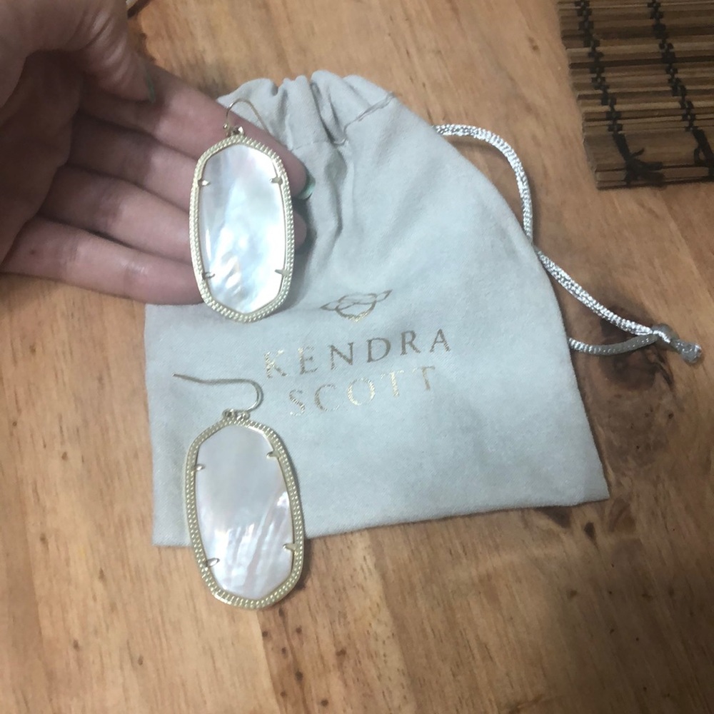 kendra scott pearl large